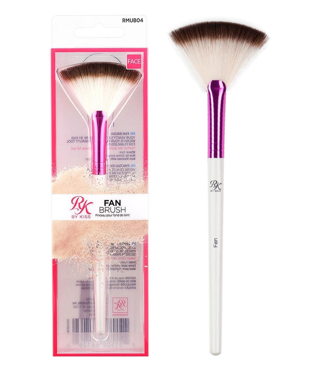 RUBY KISSES FAN BRUSH RMUB04